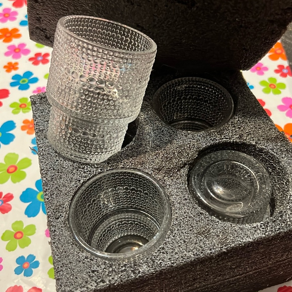 New Glass Cups Vintage Set of 4 Small, Embossed Stackable Pattern Clear, 190ml